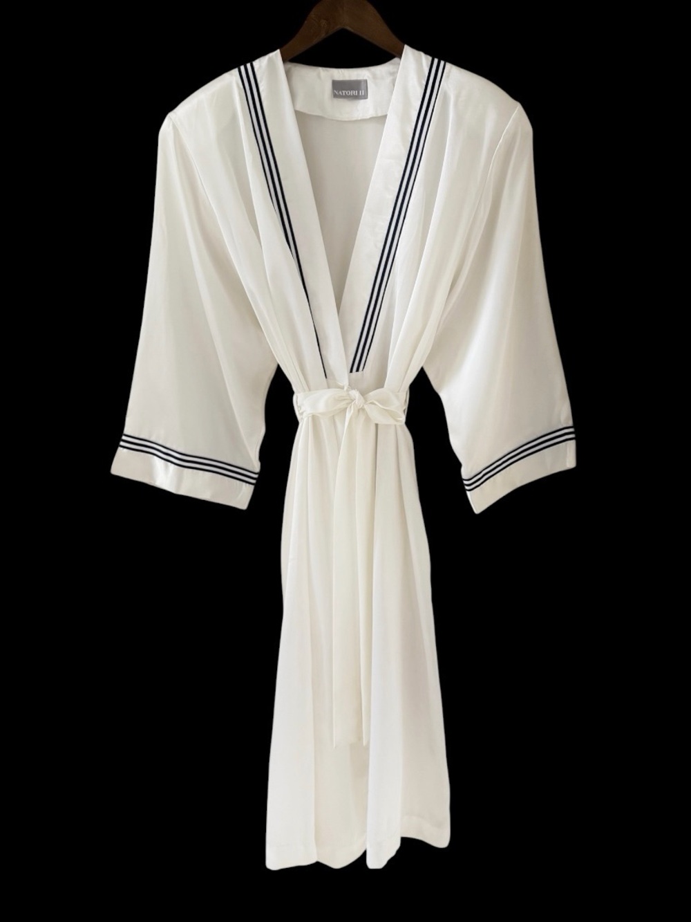 Natori Vintage White w/Navy Trim 3/4 Kimono Sleeve Satin Long Robe Size Medium